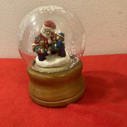 Vintage Santa Musical Snow Globe San Francisco Music Box Co- Missing Liquid 