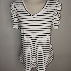 Green Envelope White & Black Striped Top with Scrunch Short Sleeves V-Neck SZ M