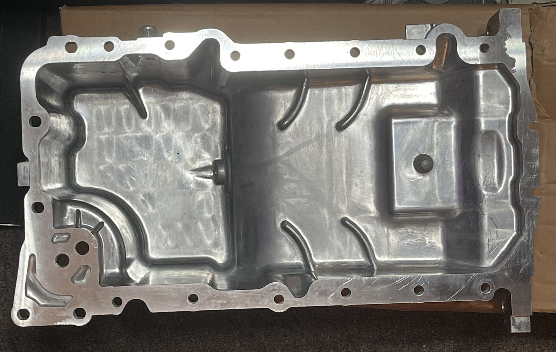 Oil Pan for a 2.7L/3.5L 06-10 Chrysler/Dodge/Magnum *5 Speed Automatic Transmission *
