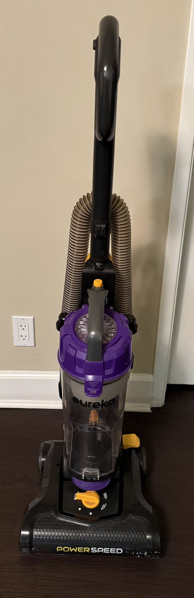 Eureka Power Speed upright vacuum cleaner, Model NEU182B