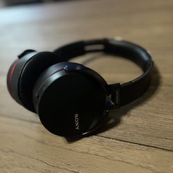 Sony MDR XB950BT Bluetooth Headphones