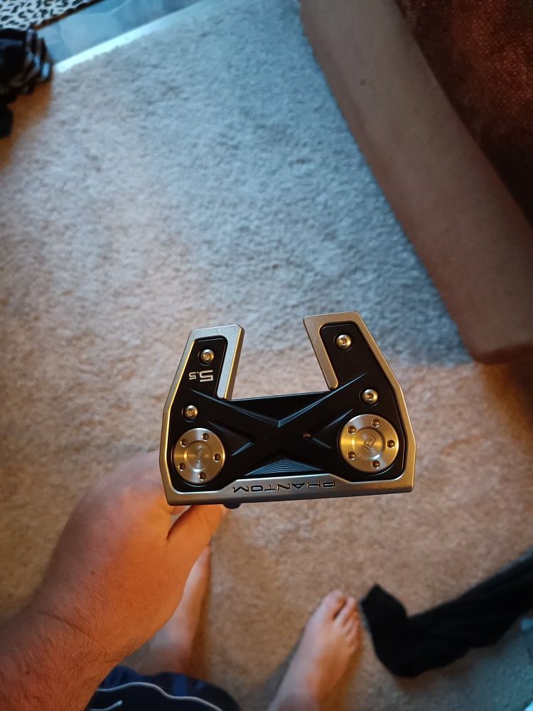 Scotty Cameron Phantom 5.5