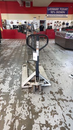 Pellet jack crown