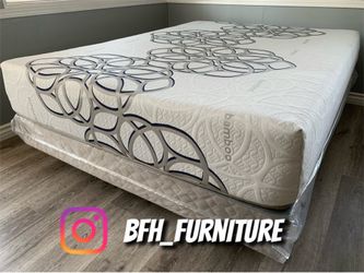 Queen Size Sky Comfort Bamboo Hybrid Cooling Gel Memory Foam Mattress and Boxspring