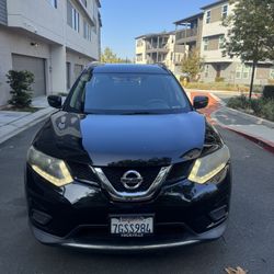 2015 Nissan Rogue $4500$