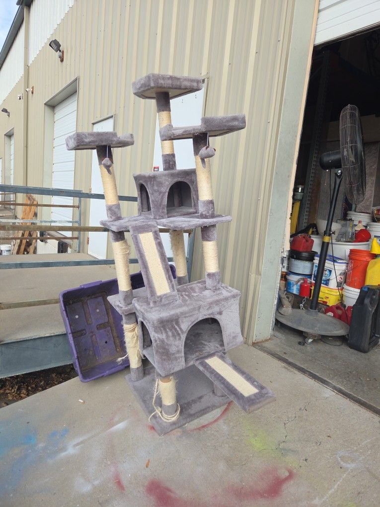 Large Cat Tree