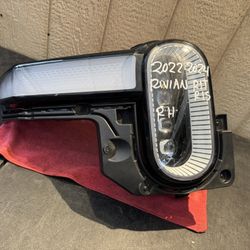 2022 2023 2024 RIVIAN R1T/R1S RIGHT SIDE HEADLIGHT OEM USED 