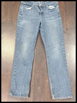 Levi’s Women’s Classic Straight Jeans Size 8 1312