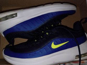 Nike shoes youth