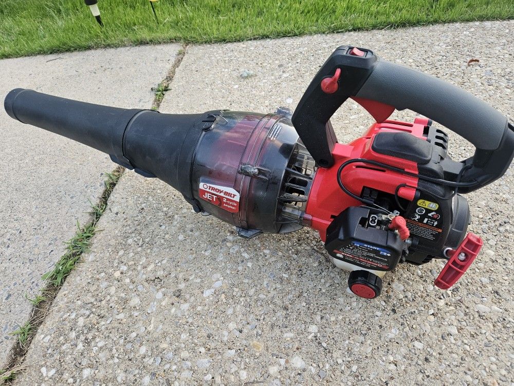 Troy Bilt Gas Blower
