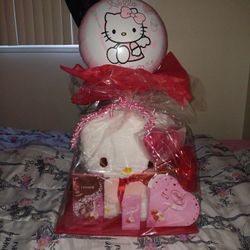 Big Hello Kitty Valentines Basket 