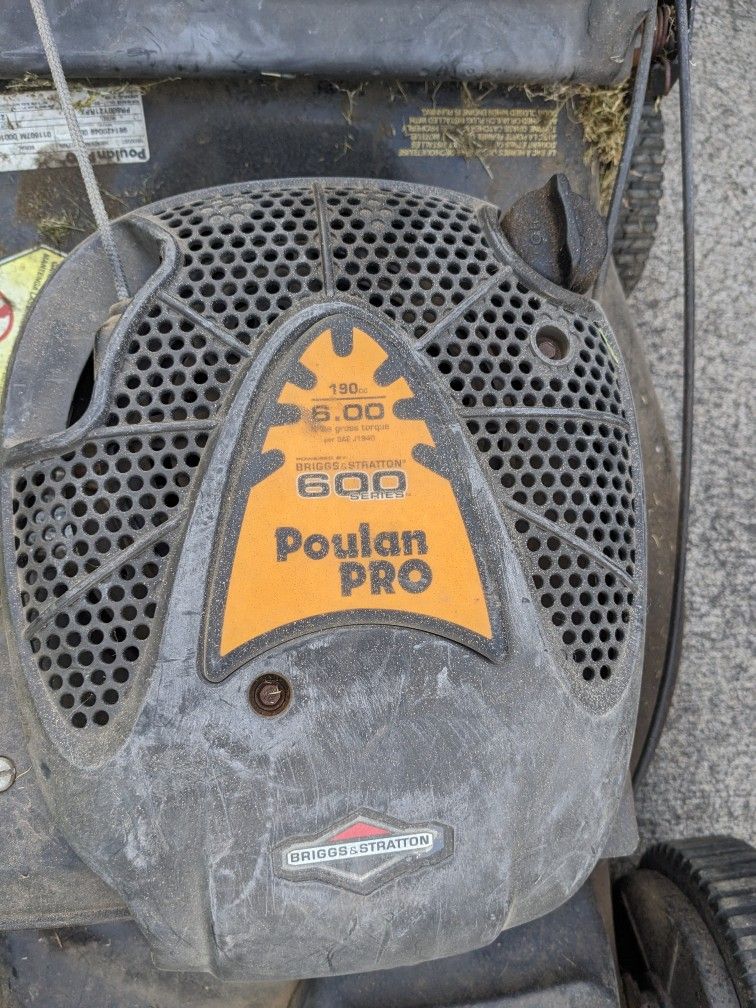 Lawn Mower Works Great Poulan Pro 600