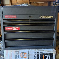 Husky 26 in.W x 15.9in D standard Duty 5-Drawer Top Tool Chest in Textured Black