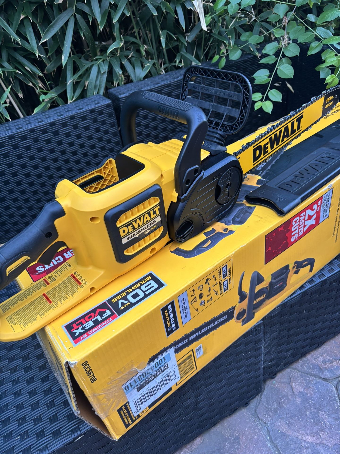 Dewalt 60v Chainsaw 16”