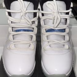 Jordan 11 Legend Blue 