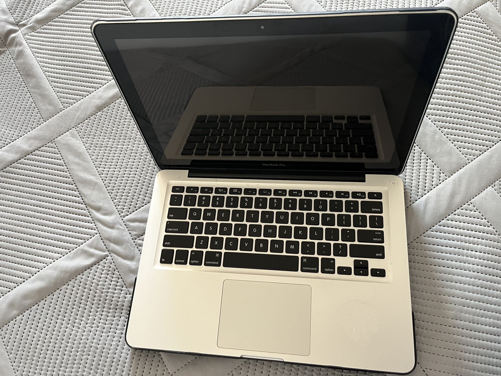 Apple MacBook Pro 13-inch Mid 2012 - 2.5GHz, i5 - 1TB Crucial SSD, 16GB RAM