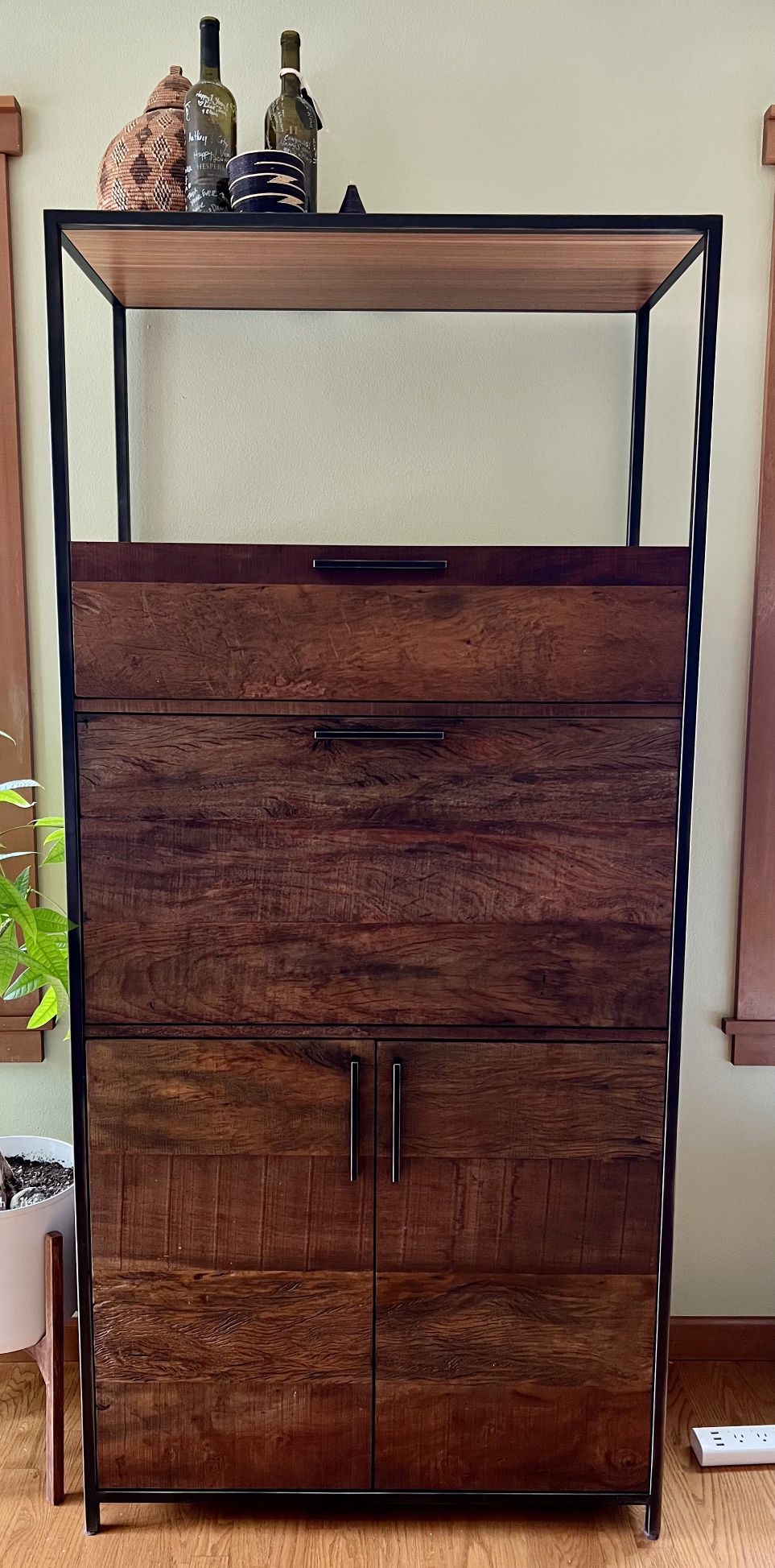 Modern Wooden Liquor Cabinet (Recycled Wood).