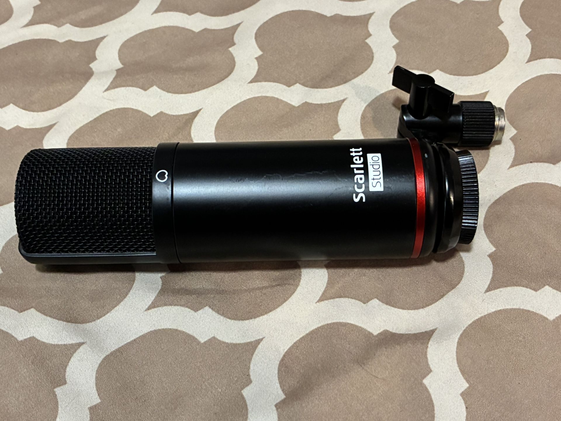 Scarlett Studio CM25 MKII Microphone
