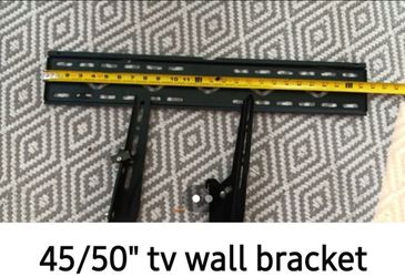 Tv wall bracket  45/50"