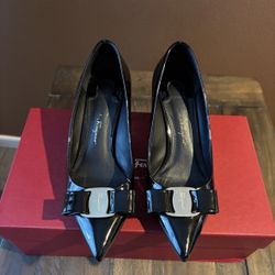 Salvatore Ferragamo  Black Bow Pump🖤