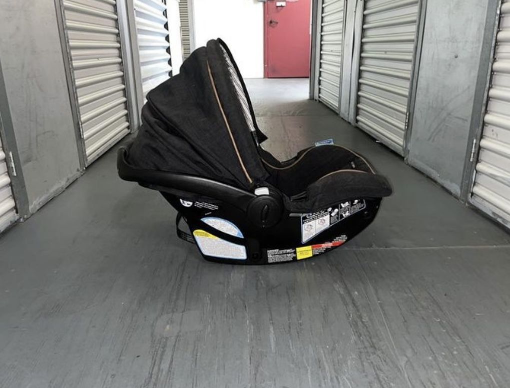Graco Carseat