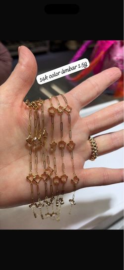 14K Gold Clover Paperclip Chain Bracelet
