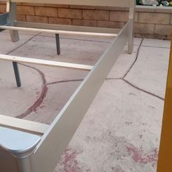 SILVER GRAY QUEEN SIZE CASH ONLY