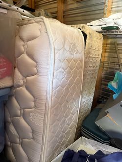 Queen size bed