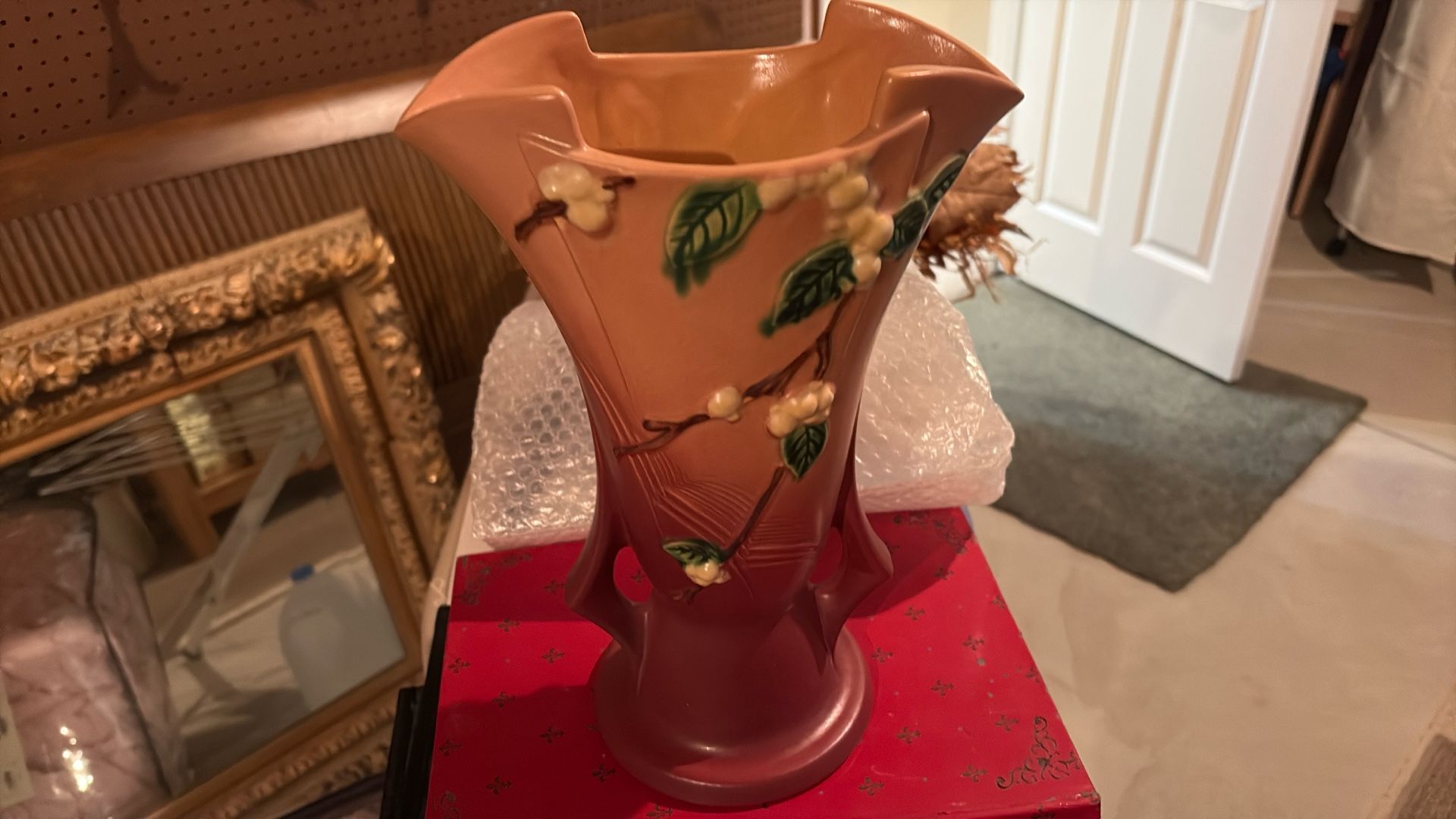 ROSEVILLE VASE