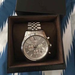 Michael Kors Lexington (44mm) Silver