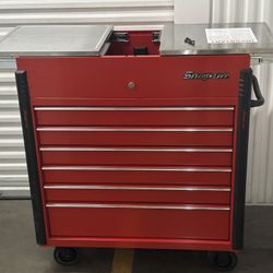 Snap-on Tools 40" Sliding Lid Eight-Drawer Stainless Lid Shop Cart (Red)