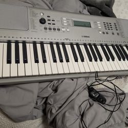 Keyboard Yamaha Ypt 370