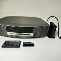 Bose Wave Music System CD AM/FM Radio Player with OEM Remote & SoundLink Bluetooth adapter ready.