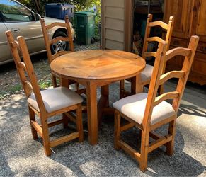Dining Room Table and Chairs