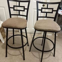 Rotating bar Stools 