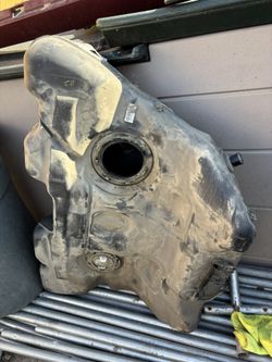 Pontiac G8 Fuel Tank