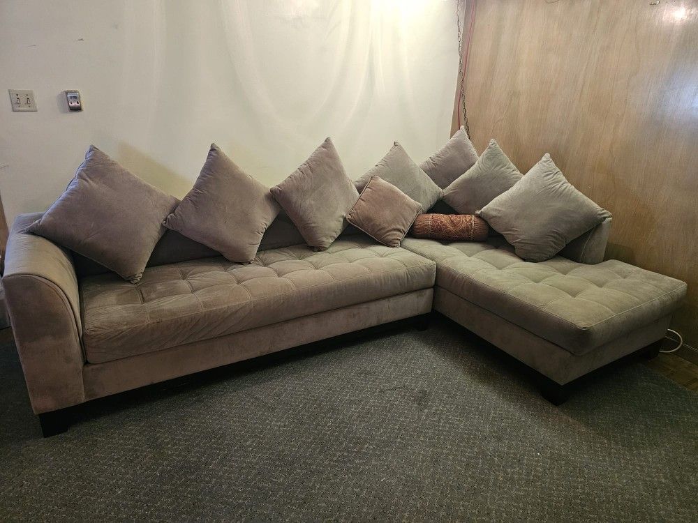 Chaise Brown Couch Sofa Modern with Pull out Bed and lots of pillows