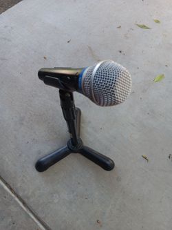 Kick stand and shure microphone $60