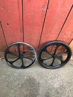 24 in MAG WHEELS