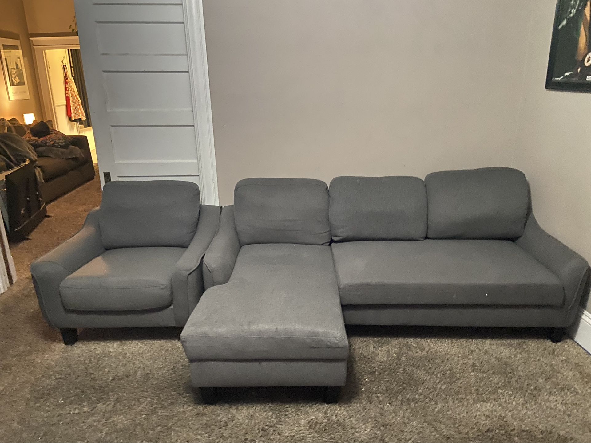 Couch / chaise pullout bed Matching Chair 