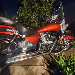 Kawasaki 1600 vulcan fuel injected clean