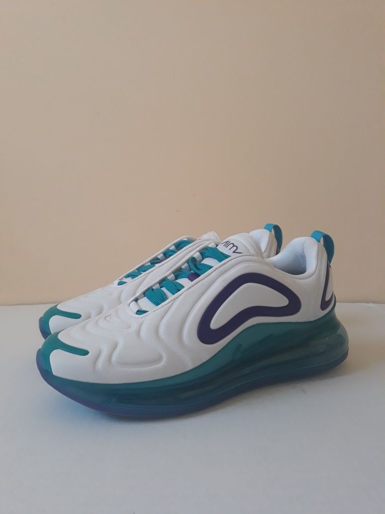 Nike Women's Airmax 720 Size 9 AR9293-100 White/Purple/Teal