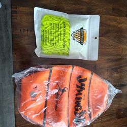 NEW IN PACKAGE. LED BASKETBALL 🏀, AND GLOW IN THE DARK BASKETBALL NET. ALL IN PACKAGES. SEE ALL PHOTOS. CASH/ PICKUP ONLY