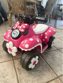 Minnie Mouse Electric car