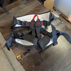 WEANAS Climbing Safety Harness/Saddle