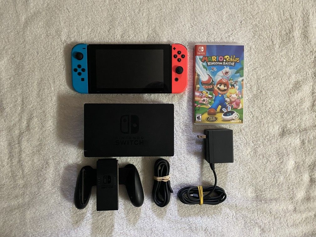 Switch V1 with Mario + Rabbids Game
