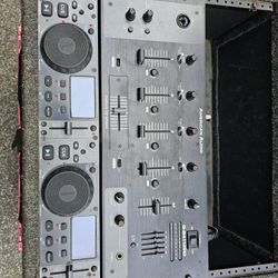 CD Controller With Mixer & Encasement 