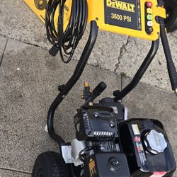 3600 Dewalt Power Washer Gas Motor Honda  