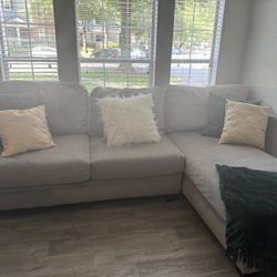 Value City Couch 