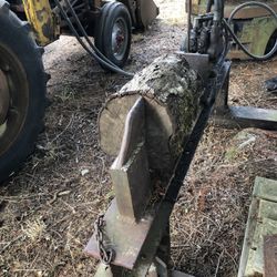 Hydraulic Log Splitter.